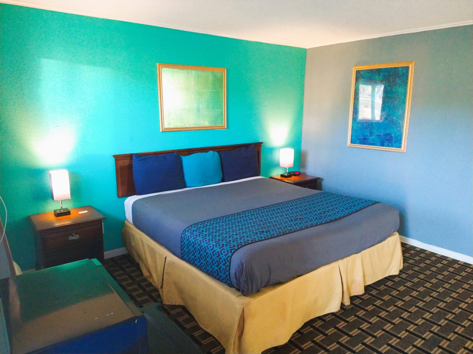 Standard Room, 1 King Bed